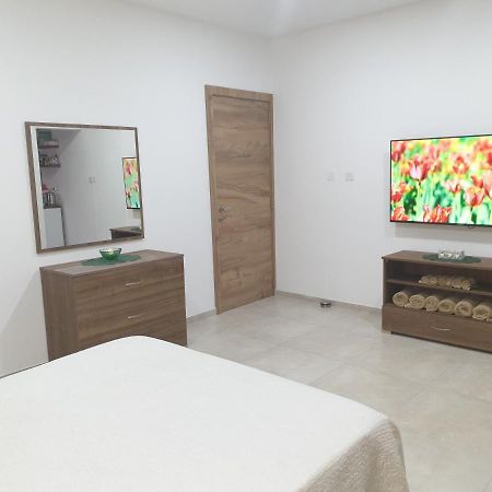 סיינט פול ביי Modern Apartment In Central Bugibba מראה חיצוני תמונה